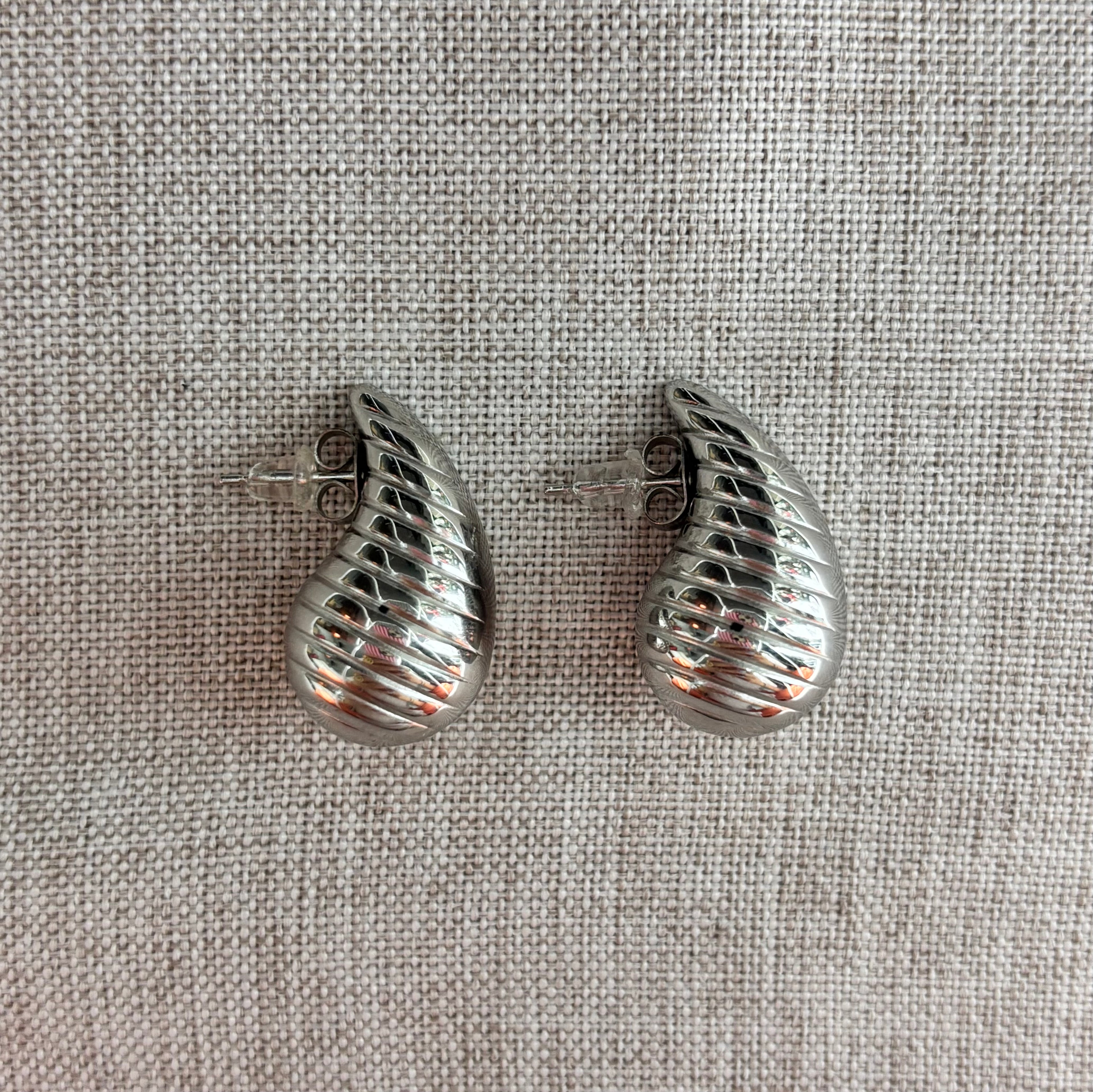 Druppel oorbellen structuur