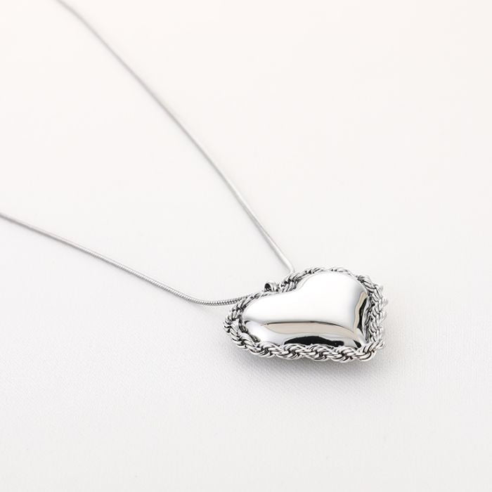 Heartbreaker - Necklace