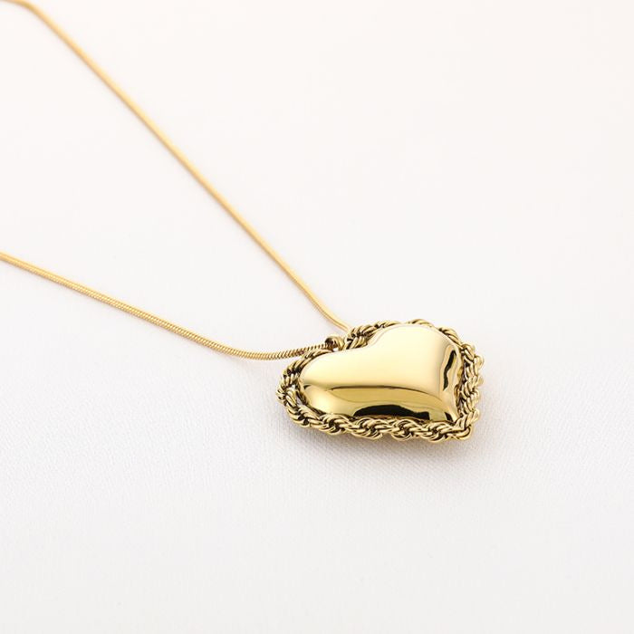 Heartbreaker - Necklace